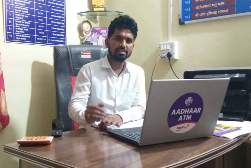 'महाराष्ट्रदिनी कांदलगाव ग्रामपंचायतीच्या वतीने कोरोनामुक्तीचा जागर'