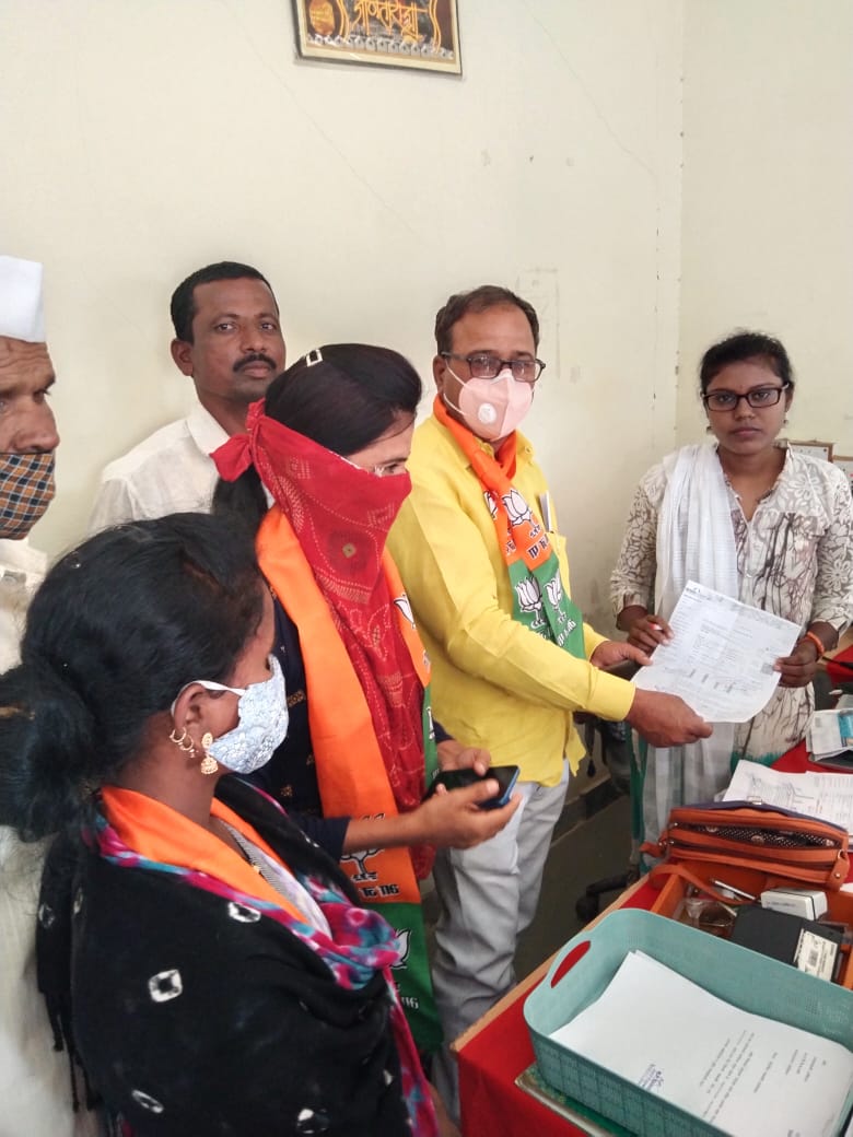 भाजपच्या सहकार्याने सोडवलेले डीपी पुन्हा बसवले. 