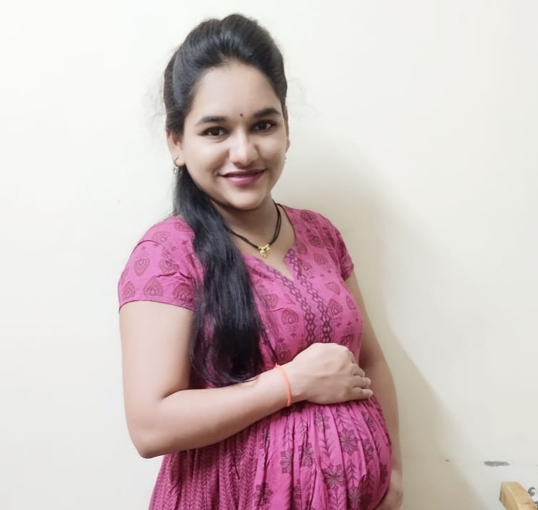 एका महिलेच्या जिद्दीची अशीही कहाणी...! 9 महिन्याच्या गर्भावस्थेतही दिली परीक्षा