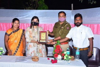 कु.अंकीताताई हर्षवर्धन पाटील यांना साद फाऊंडेशन चा 'इंदापुर भुषण' पुरस्कार जाहीर. 